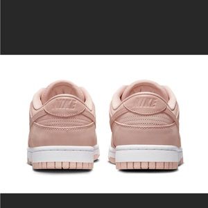 Dunk low “Pink Oxford”